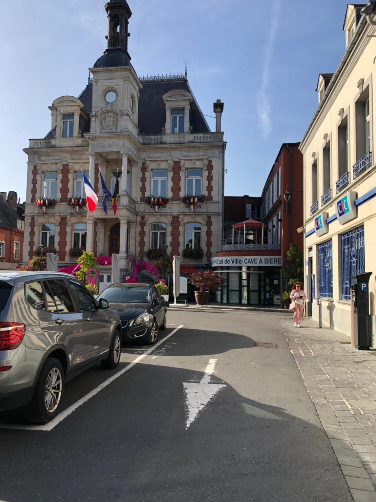 Apartament Le Repos De La Meuse Givet Zewnętrze zdjęcie