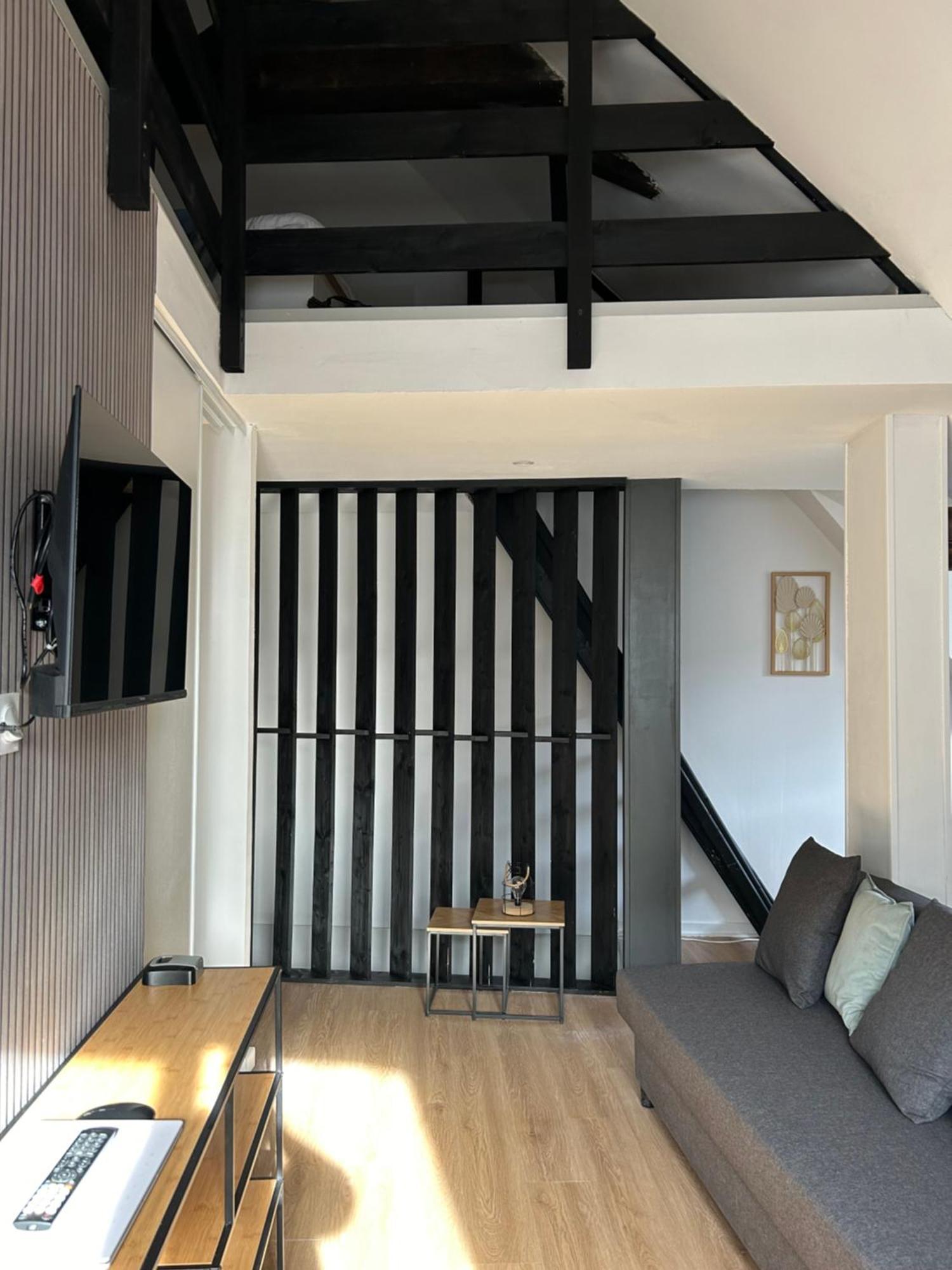 Apartament Le Repos De La Meuse Givet Zewnętrze zdjęcie